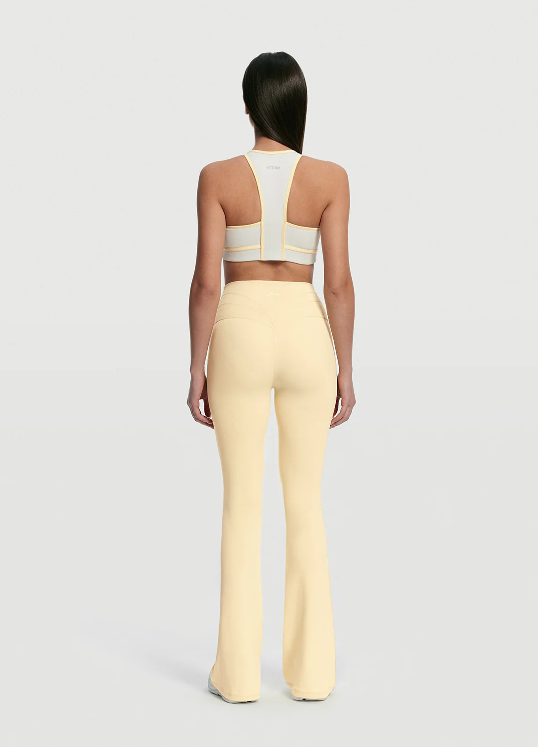 High-Waisted Foxy Flare Leggings - Image 4